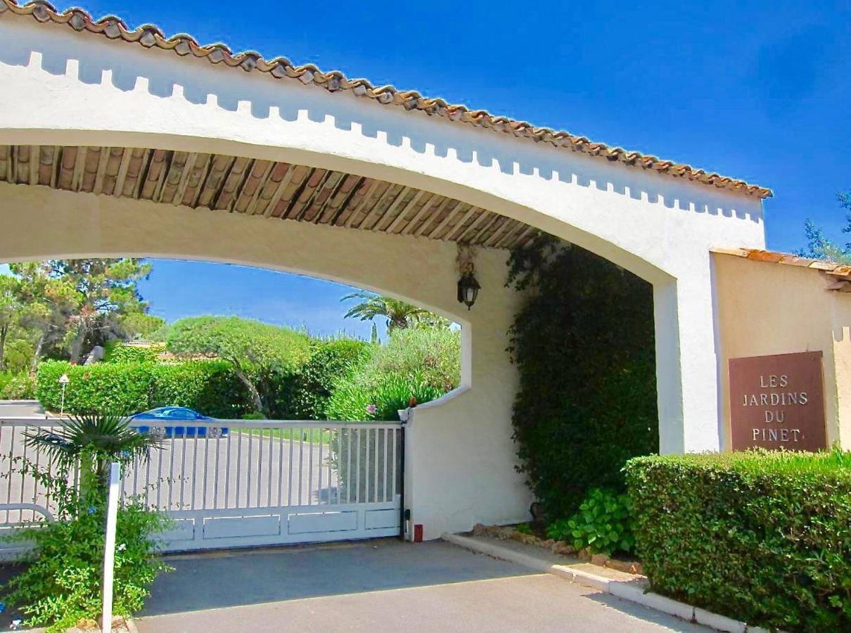 Villarama Saint Tropez Bagian luar foto