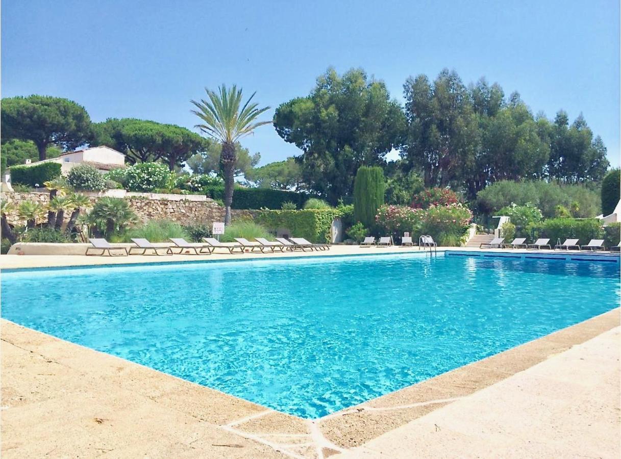 Villarama Saint Tropez Bagian luar foto