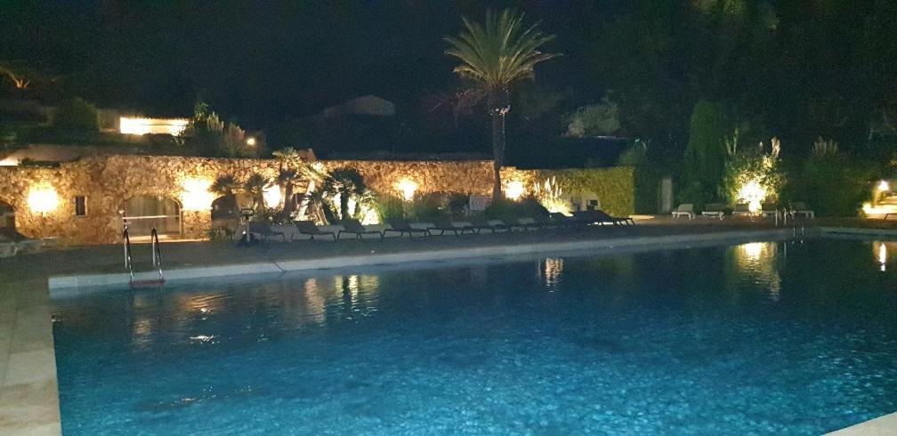 Villarama Saint Tropez Bagian luar foto